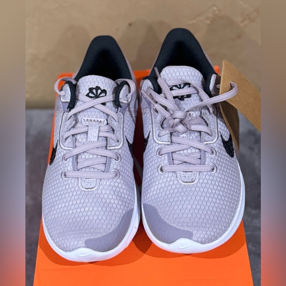 Nike Flex Experience Run 11 Next Nature Women’s Sneakers (Size 8) - Picture 4 of 7